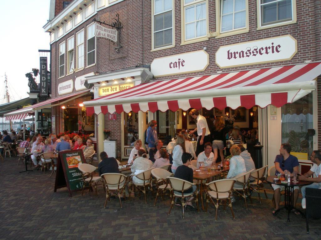 Hotel Cafe Restaurant Van Den Hogen Volendam Exteriör bild